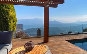 Apartment with garden view